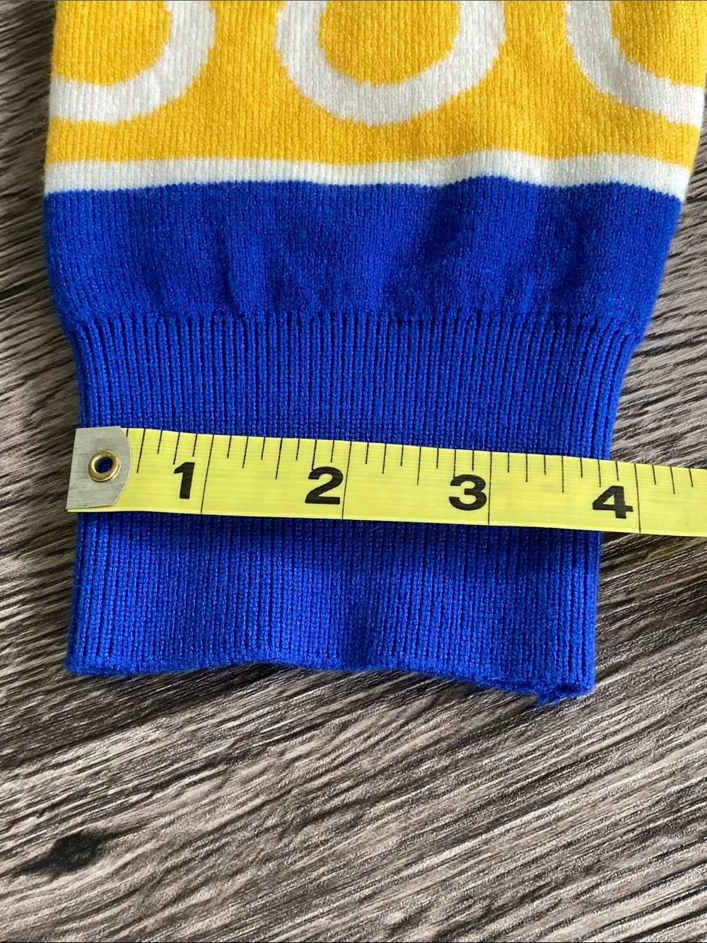 Sonic The Hedgehog Blue & Yellow Crewneck Sweater Size Small